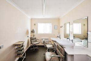 RESIDENTS SALON- click for photo gallery